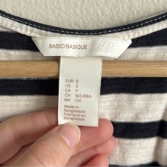 H&M Dress - Picture 3 of 5